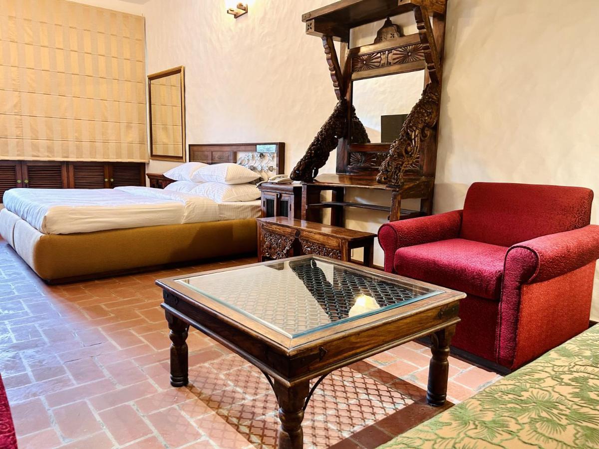 The Kaptain'S Retreat Chandīgarh Εξωτερικό φωτογραφία
